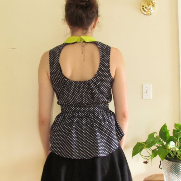 50's Lime Green Collar Navy Polka Dot Peplum Top - Picture 5 of 5